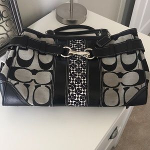 Coach purse large signature Hampton